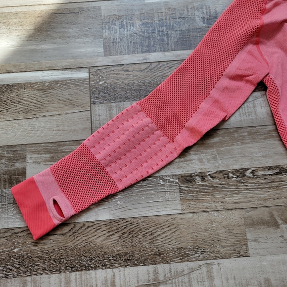 Bombshell Sportswear Elite Seamless Set Coral Pink Size M/L - Picture 6 of 16